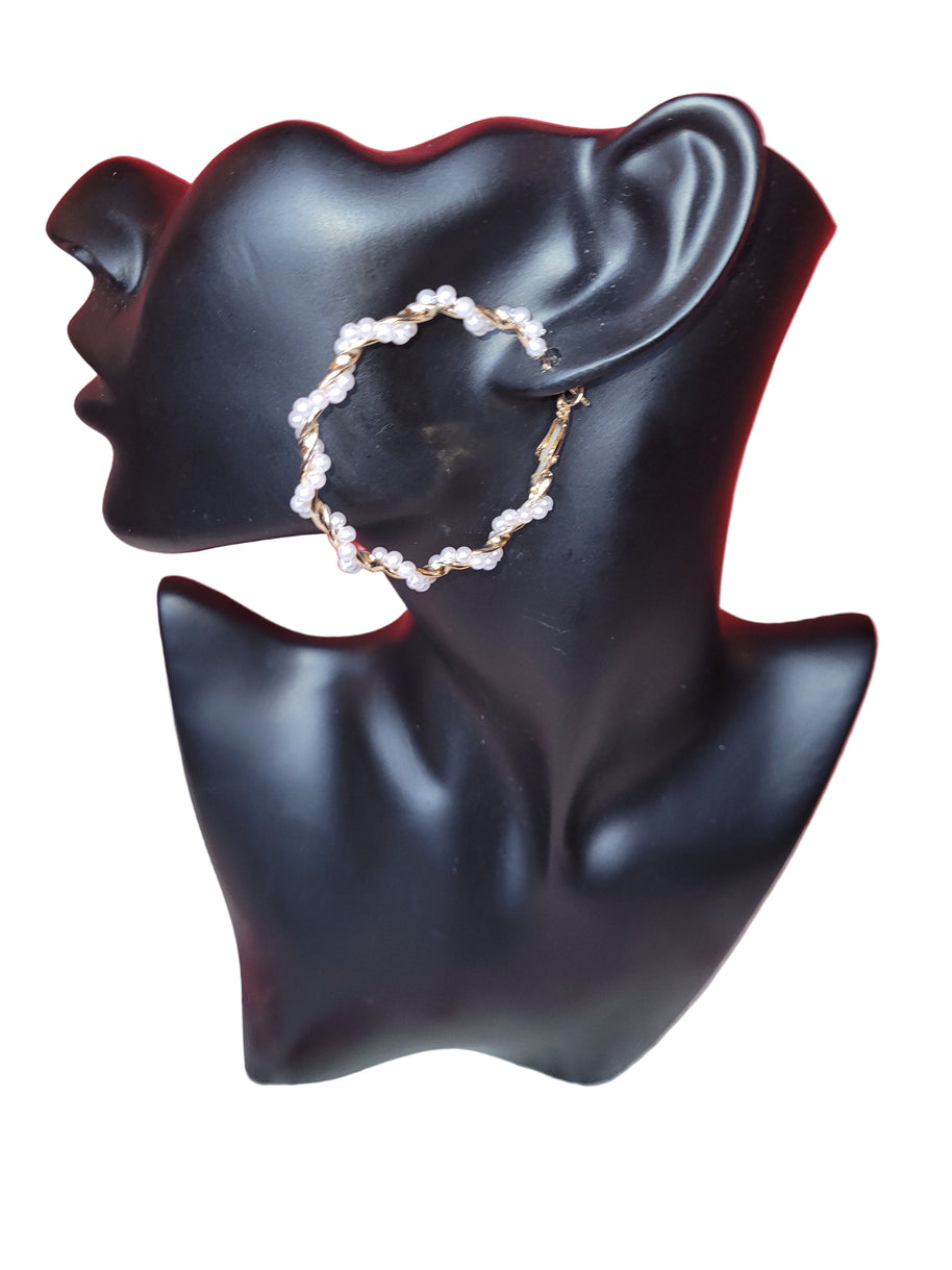 Dignified pearl and gold hoops - CianniJ's Clothing