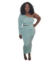 Load image into Gallery viewer, Showin out 2 piece mint green set
