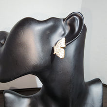 Load image into Gallery viewer, Glorious butterfly earrings
