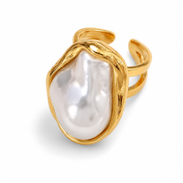 Flow Sculptural Pearl Ring