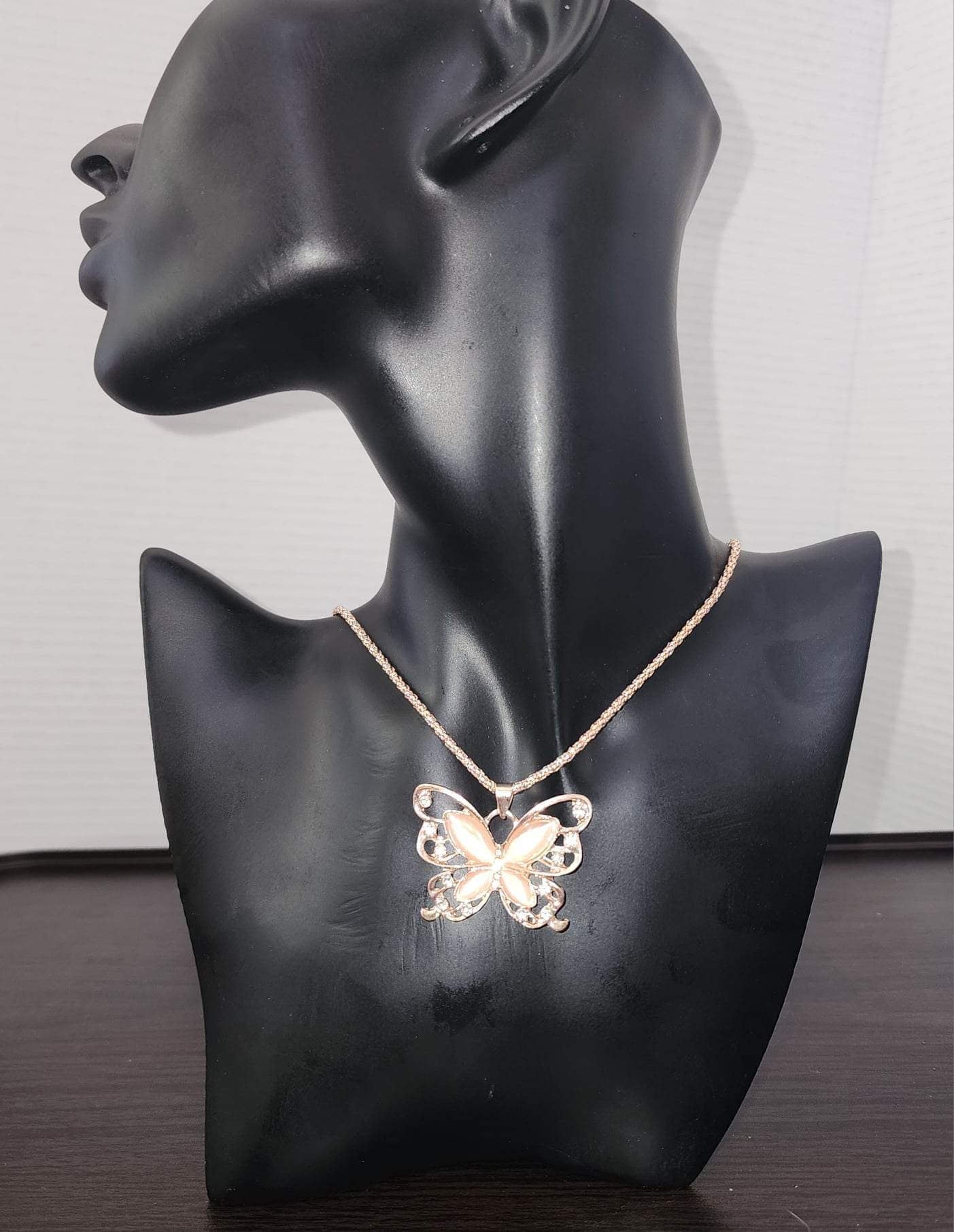 Butterfly necklace - CianniJ's Clothing