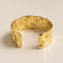 Side view of the Molten Gold Cuff bracelet.