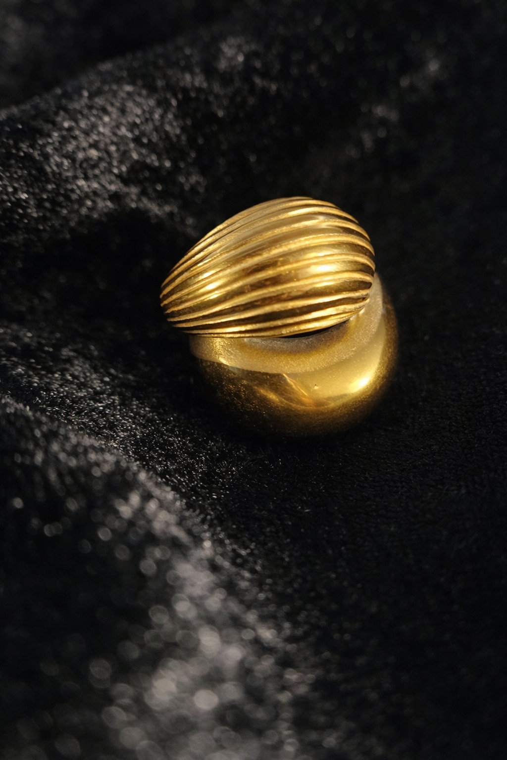 Ripple Gold Ring