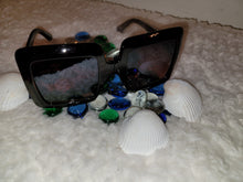 Load image into Gallery viewer, Beach Vibes
