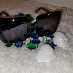 Beach Vibes - CianniJ's Clothing